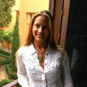 Meet your Posher, Emily